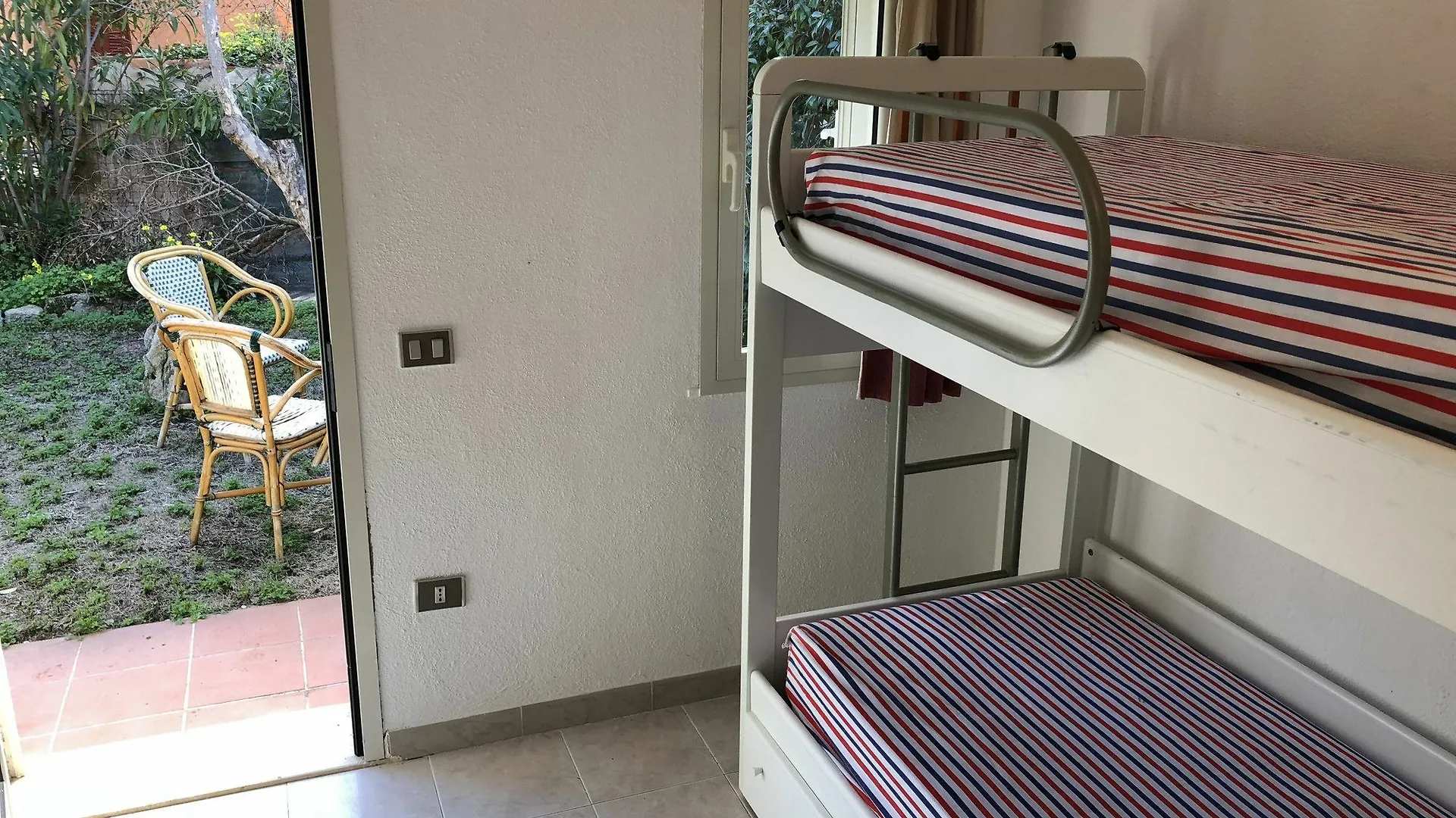 San Teodoro, Villino Vicino Spiaggia, Bologna Alpehytte
